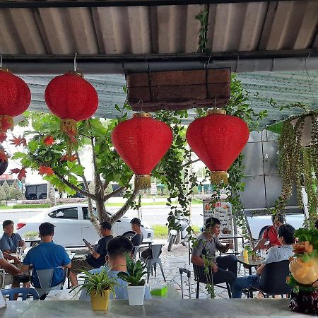 ホテル Khach San Hoang Mai カントー エクステリア 写真